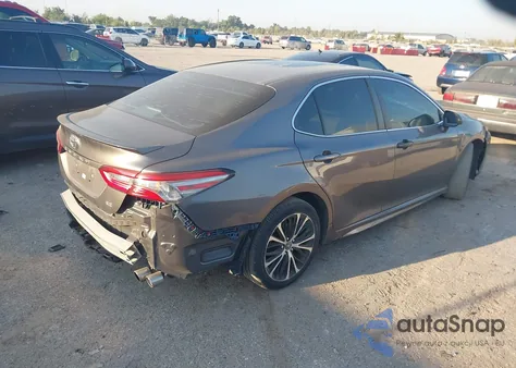 2018 Toyota Camry Se z USA, uszkodzony, nr VIN 4T1B11HK0JU041350